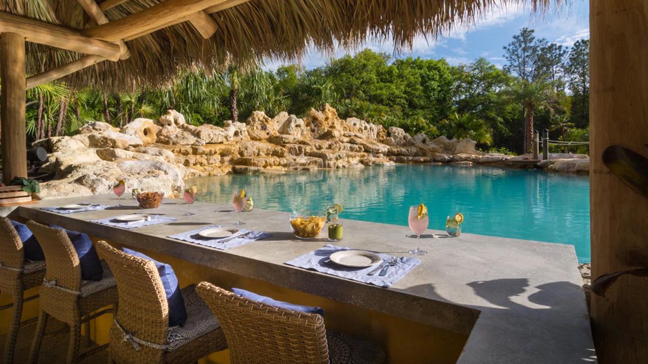 Lucas Lagoons Swim-up Bar