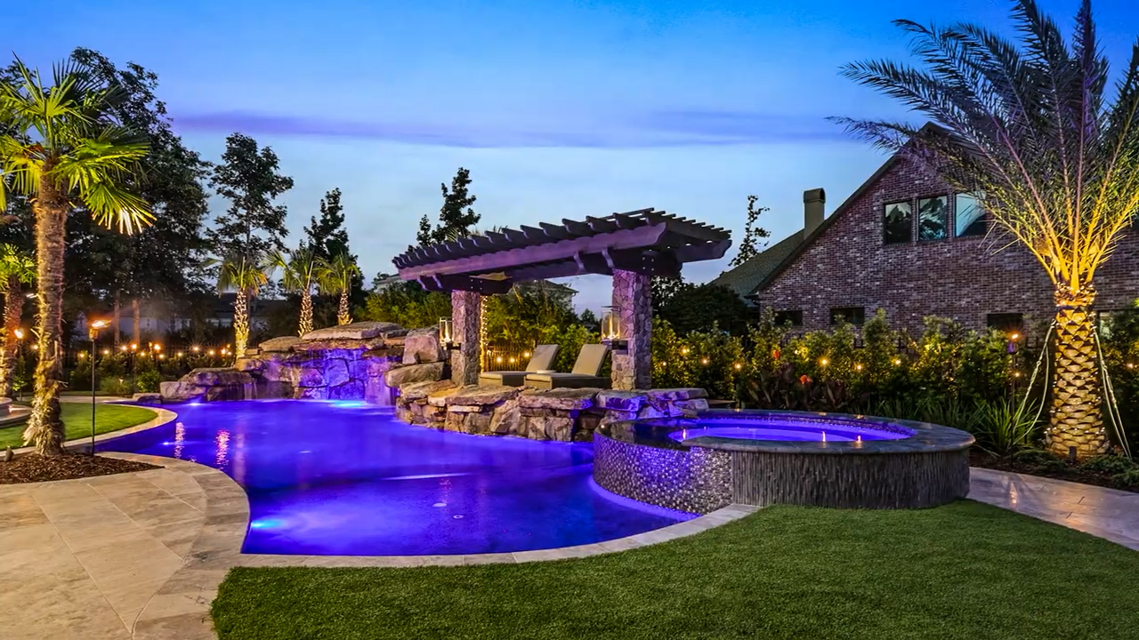 New Insane Pools - Louisiana Pool Designer