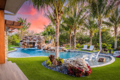 Lucas-Lagoons-Million-Dollar-Pool-8